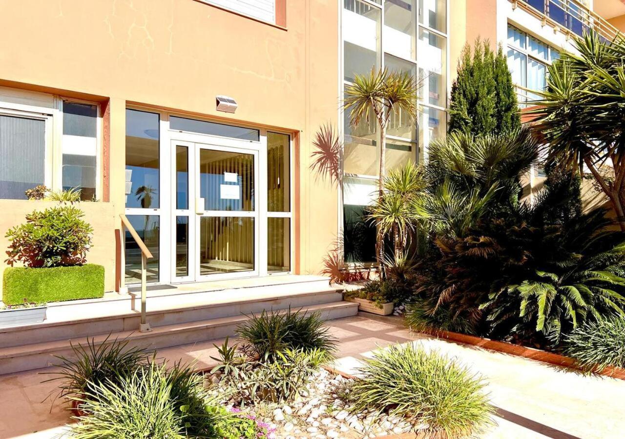 Studio Eclat Marine 3 Etoiles - Vue Mer - Parking-Clim-Plage A 20 Metres - Capitalchic Services Saint-Aygulf Fréjus Exterior photo